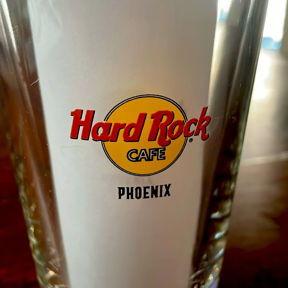 Hard Rock Phoenix * Budweiser * King of Beers * All Is One Pint Glass (x1)